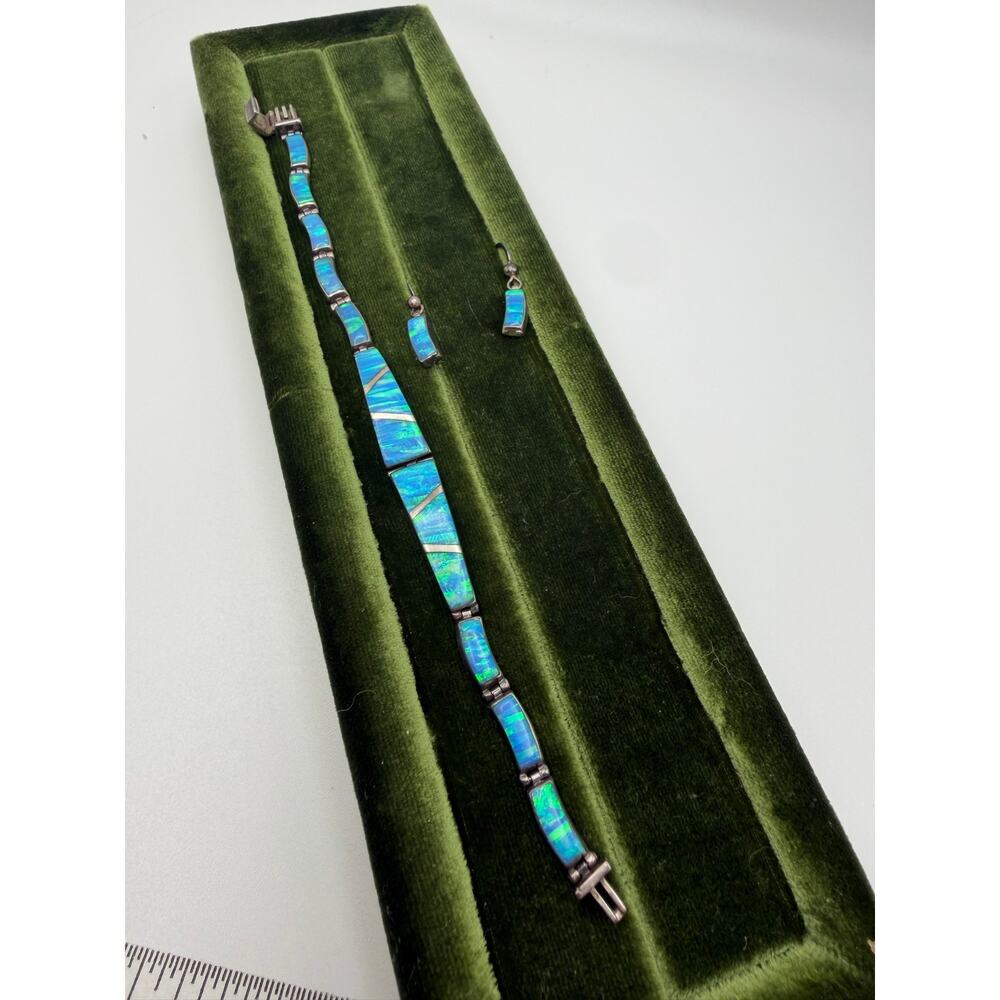 E. LUNAS 950 Sterling Silver blue Opal Inlay Bracelet and Earrings Set - Picture 3 of 9